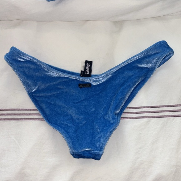 Blue velvet triangle bikini set - Picture 5 of 5